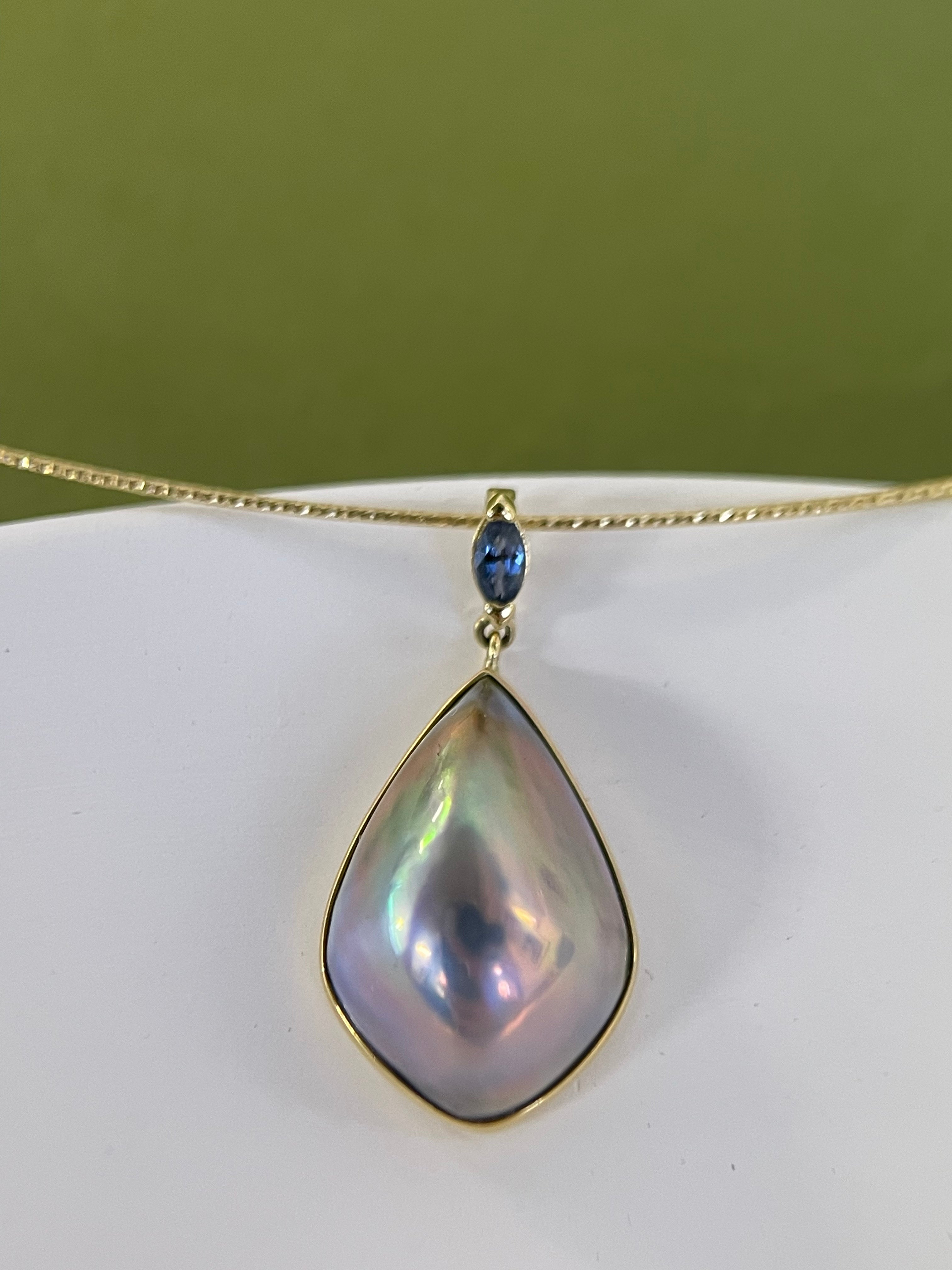 Pear-Shaped Mabe Pearl & Blue Sapphire Pendant in 18K Gold