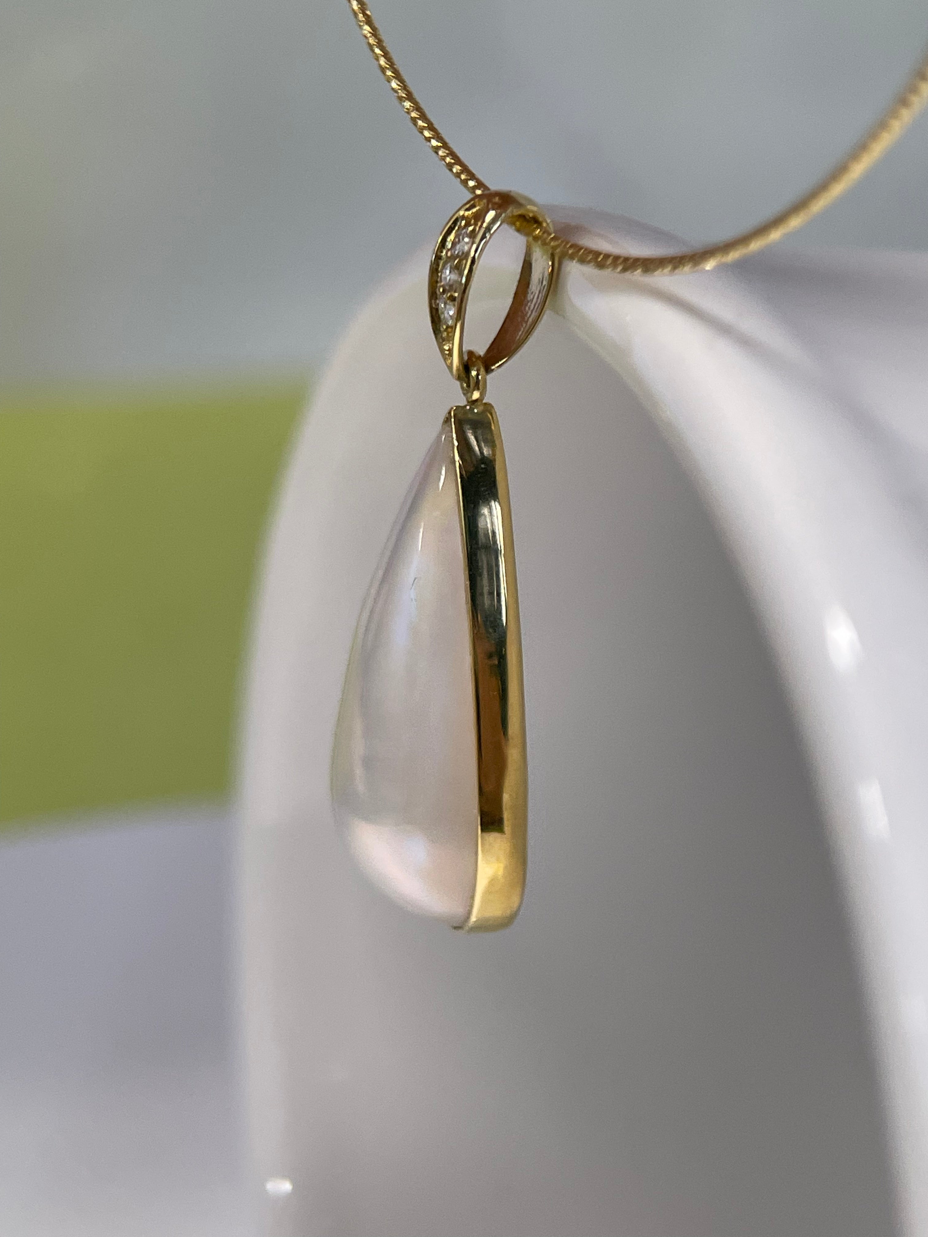 22mm Pear-Shaped Mabe Pearl & Diamond Pendant in 18K Gold