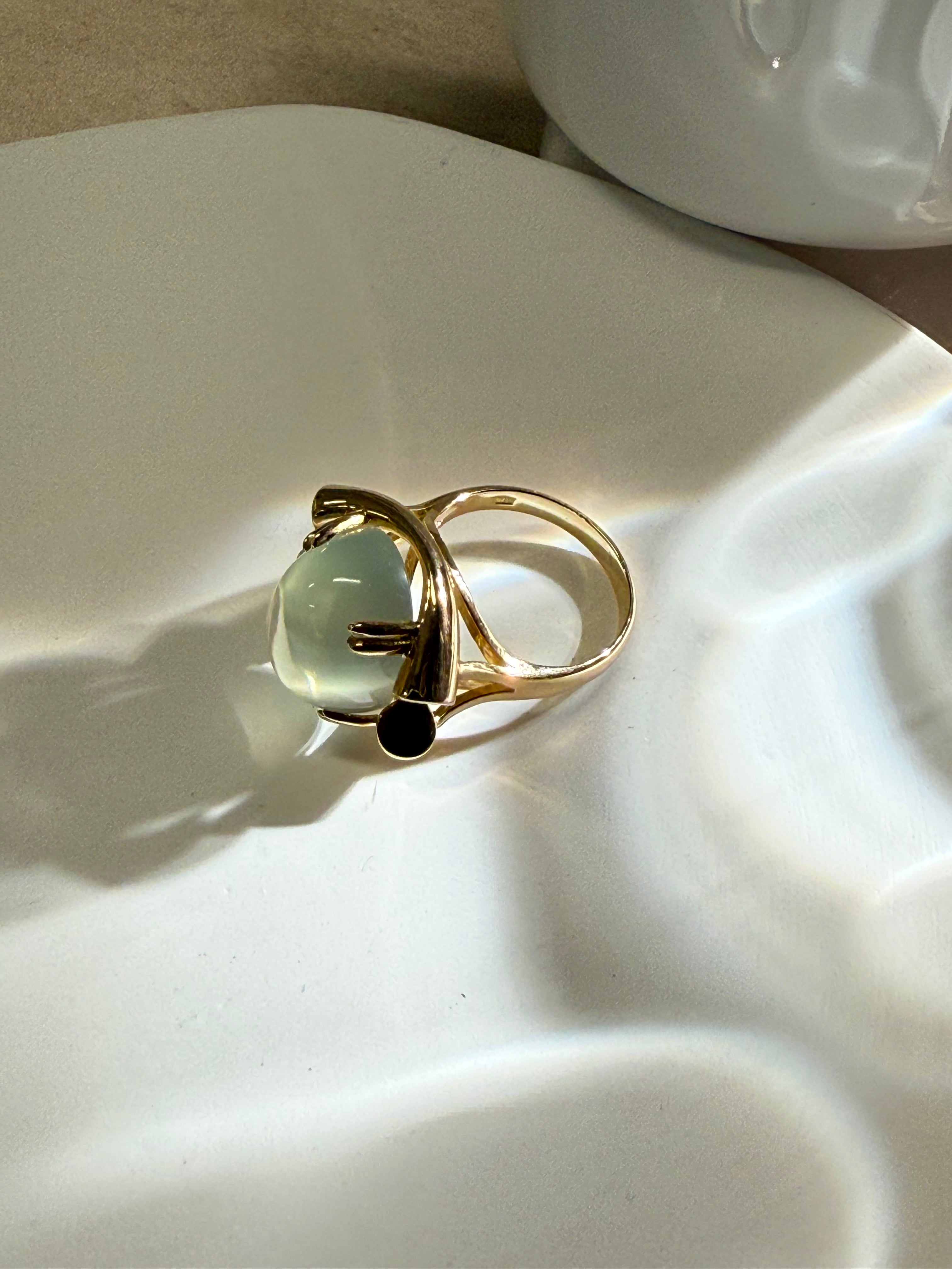 Certified K18 Natural Moonstone Sculptural Statement Ring Product Description