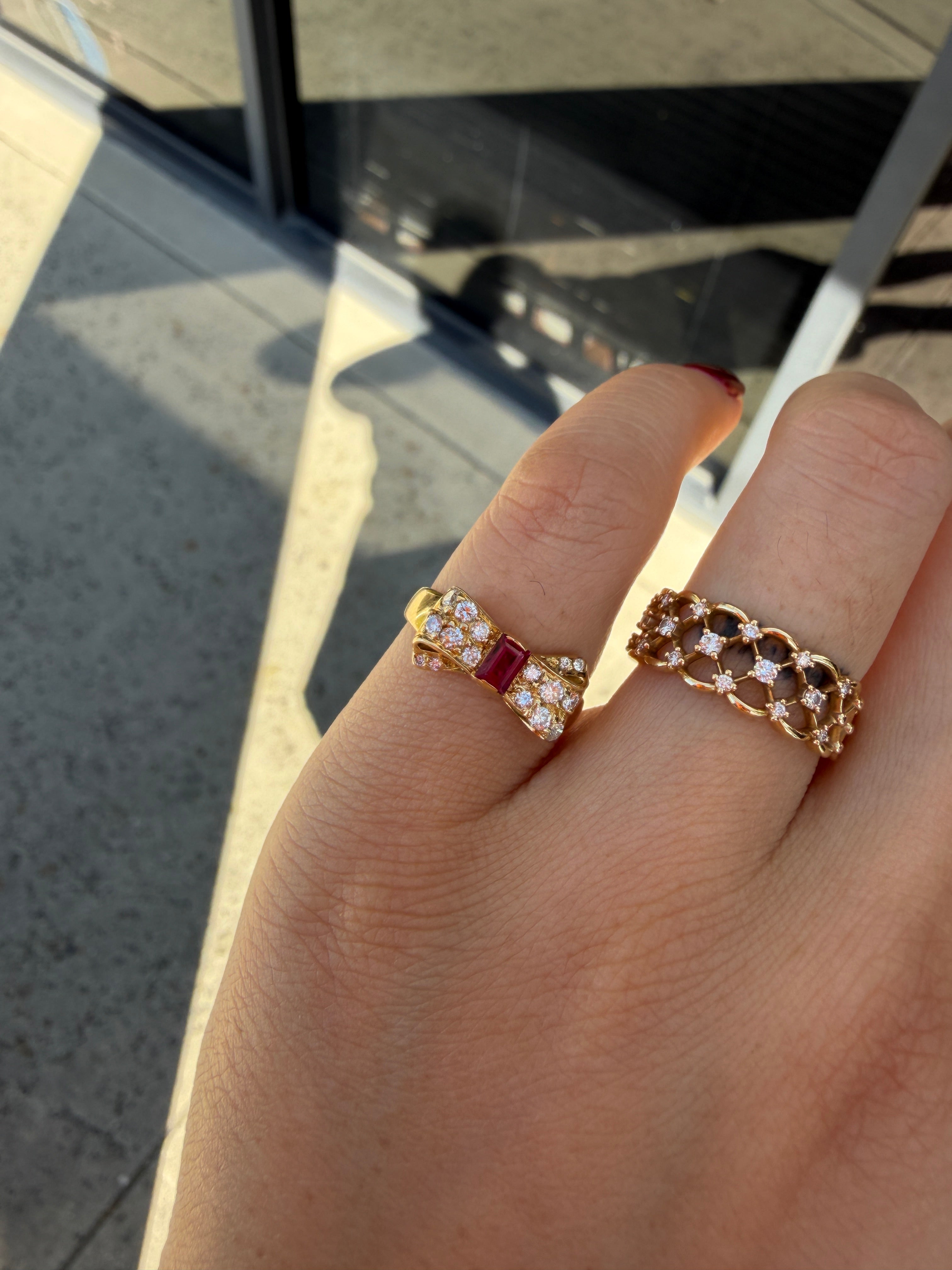 Ribon Ring in K18 Yellow Gold with Ruby & Diamond