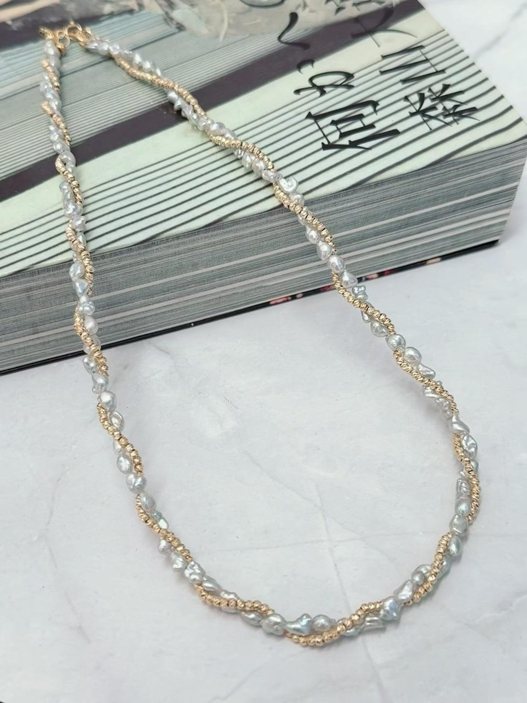 K18 White South Sea Keshi Pearl